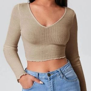 V-Neck Cropped Long Sleeve Top